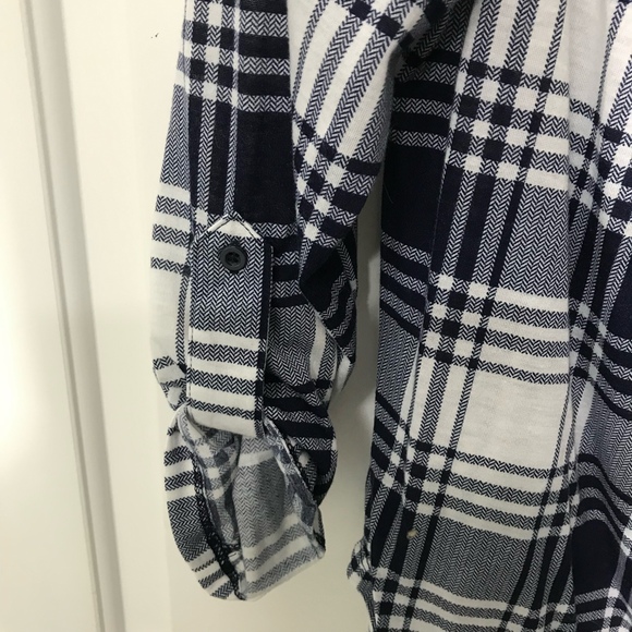 Polly & Esther Navy & White Plaid Off-Shoulder Top Size Med - Picture 4 of 6